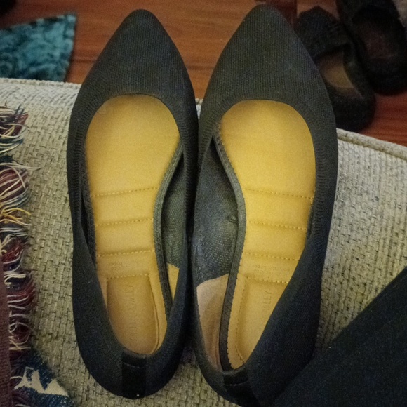 Size 10M Cynthia Rowley black fabric flats - Picture 1 of 4